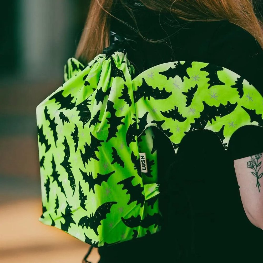 [Lush] Halloween Limited Edition Cotton Re-Wrap Neon Bat Winged Bag